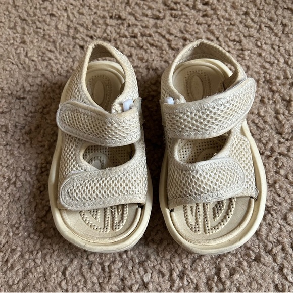 Girls Sandals Set - Picture 5 of 12